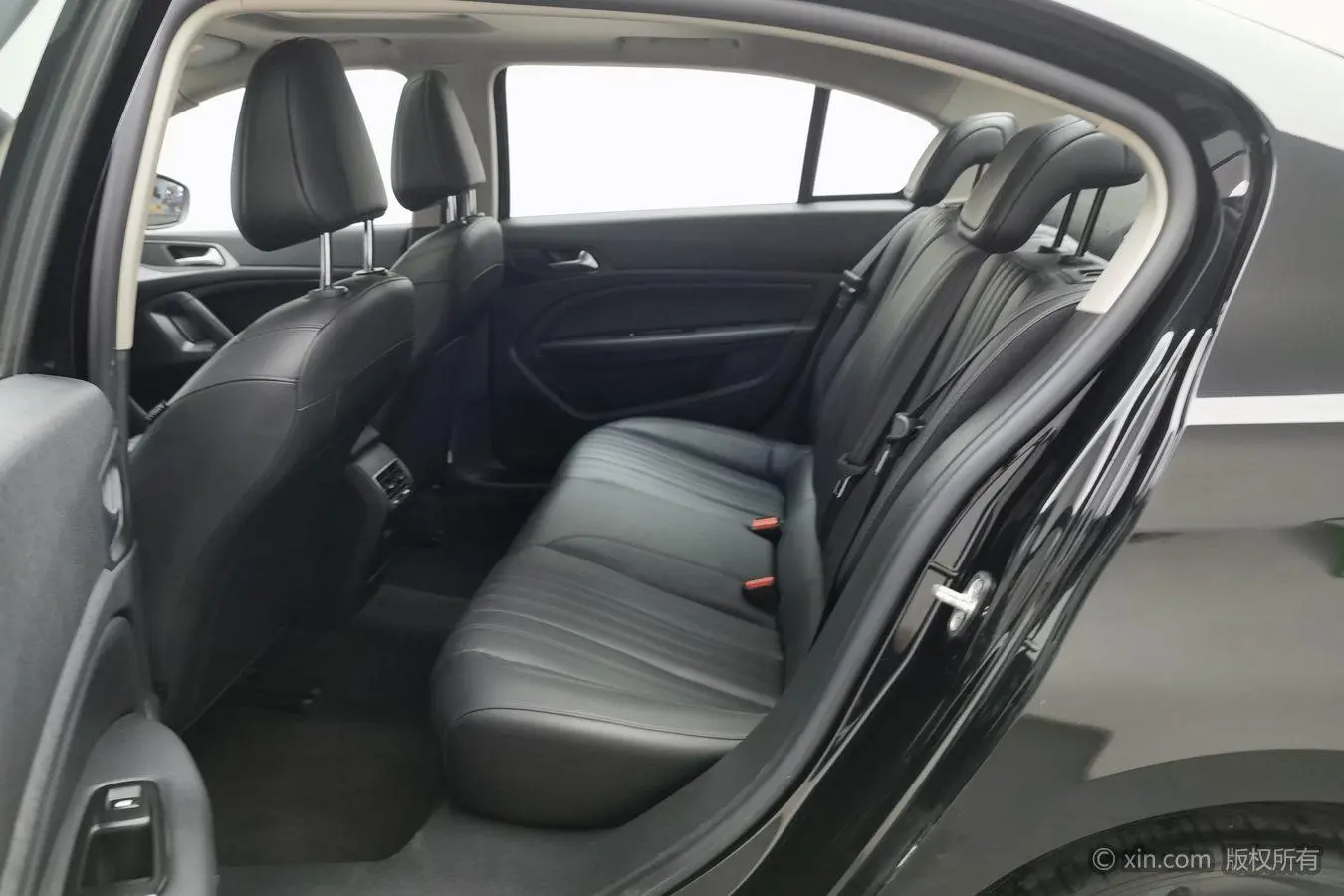 Peugeot Peugeot 408 1.6T Aggressive Version