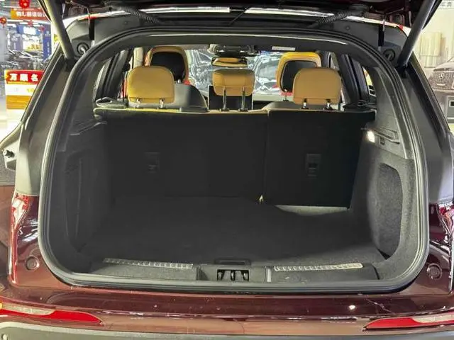 Lincoln Adventurer 2.0T two-wheel drive Zunya edition
