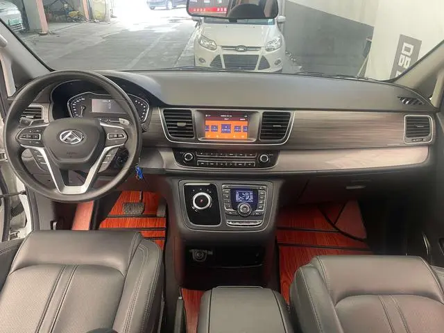 Maxus Chase G10 2.0T gasoline Automatic Elite Edition 7 seats