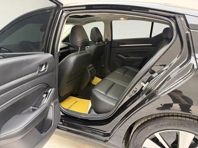 Nissan Teana 2.0 L XL Comfort Edition