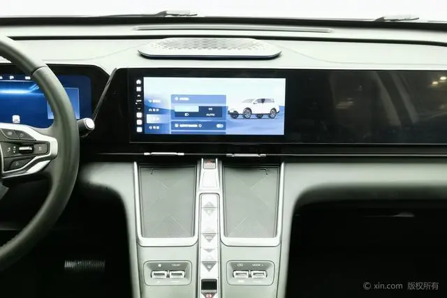 Haval Haval Xiaolong MAX PHEV 1.5L Hi4 105 four-wheel drive pilot version