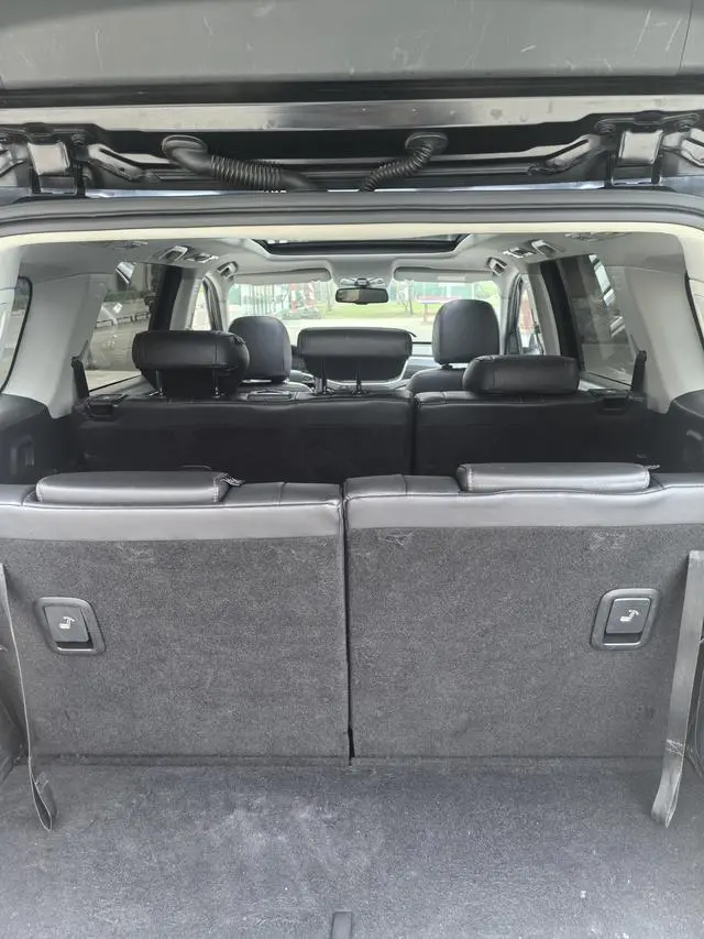 GAC Trumpchi GS8 320T two-wheel drive luxury Zhilian Edition 7 seats
