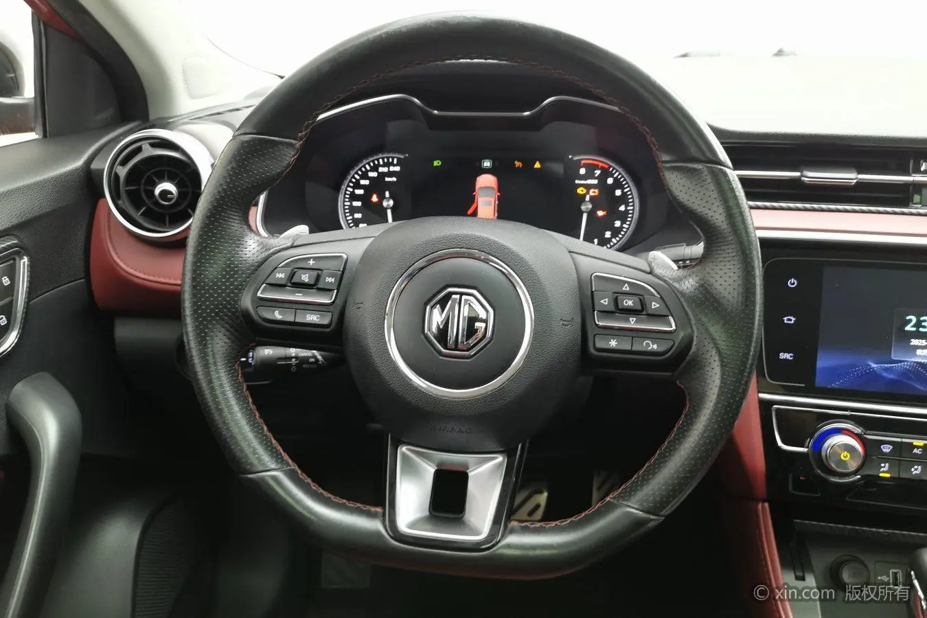 MG MG6 20T Automatic Trophy 10th Anniversary Edition