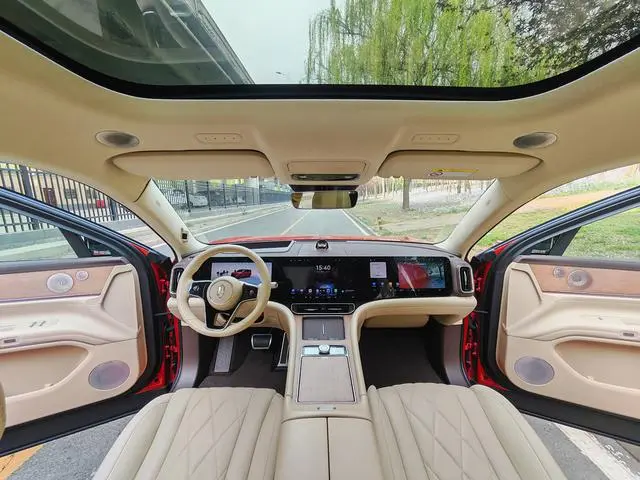 AITO Ask the world M9 Extended range Max six-seater version