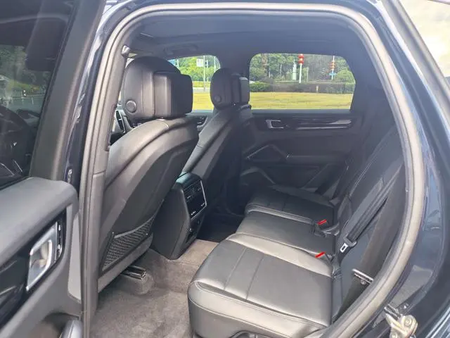 Porsche Cayenne E-Hybrid Cayenne E-Hybrid 2.0T