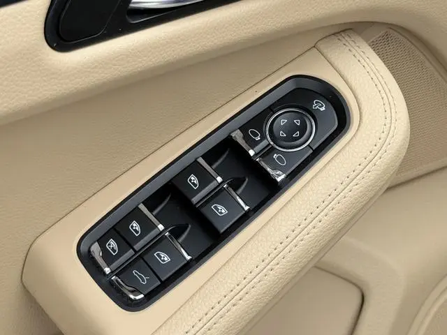 Porsche Macan Macan 2.0T