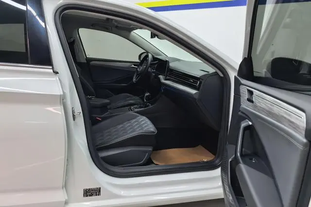 Volkswagen Sagitar 200TSI DSG Beyond Edition