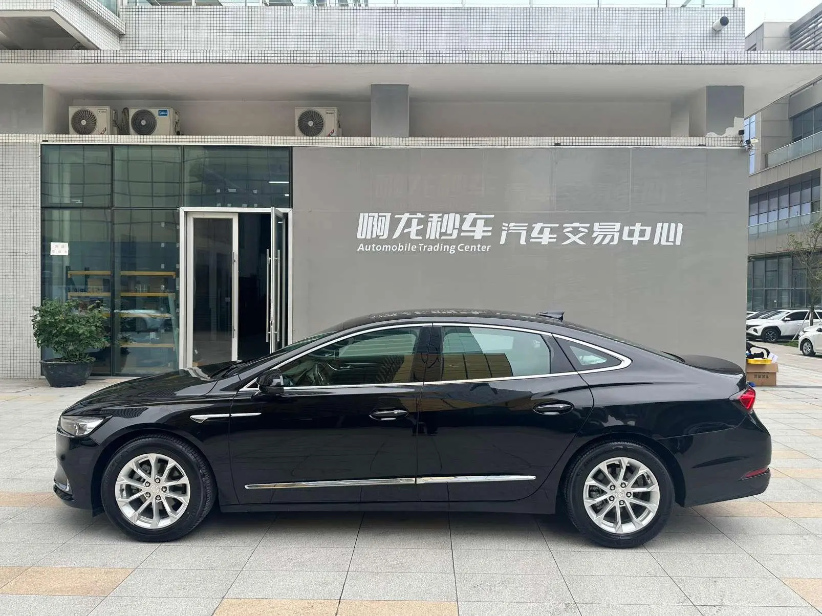 Buick Lacrosse 552T luxury