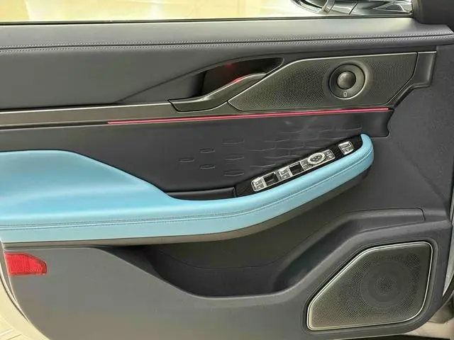 Lincoln Lincoln Z 2.0T two-wheel drive Zunyao hybrid version