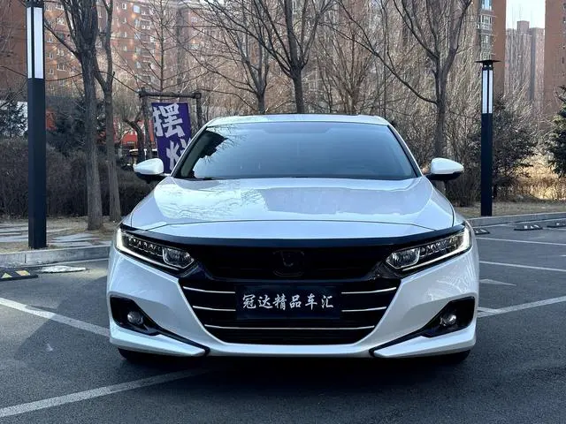 Honda Accord 260TURBO Deluxe Edition