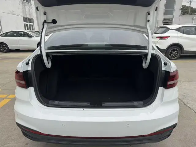 Volkswagen Lavida 1.5L Automatic Deyi version