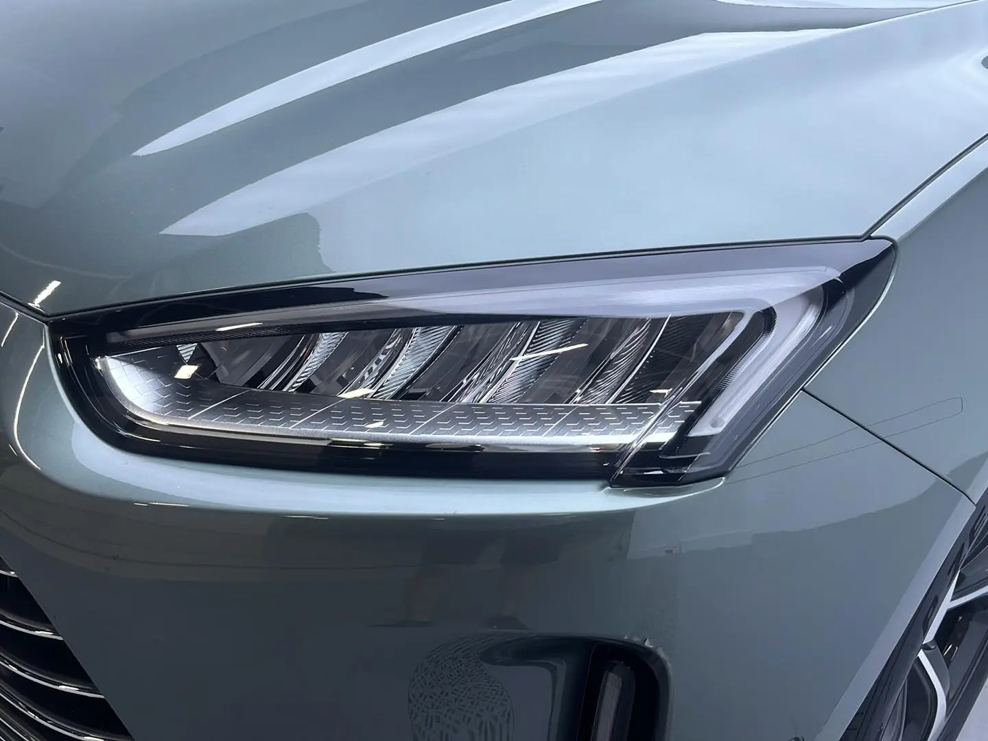 AITO Ask the world M5 Extended range rear drive standard edition