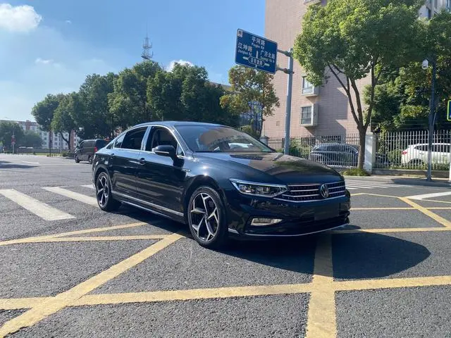 Volkswagen Magotan 2 million commemorative edition 330TSI DSG Luxury models