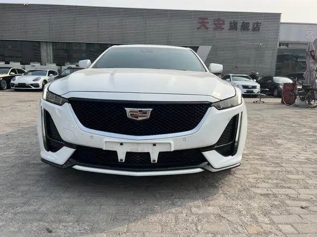 Cadillac Cadillac CT5 28T platinum type