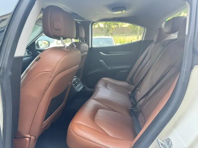Maserati Ghibli 3.0T Standard Edition