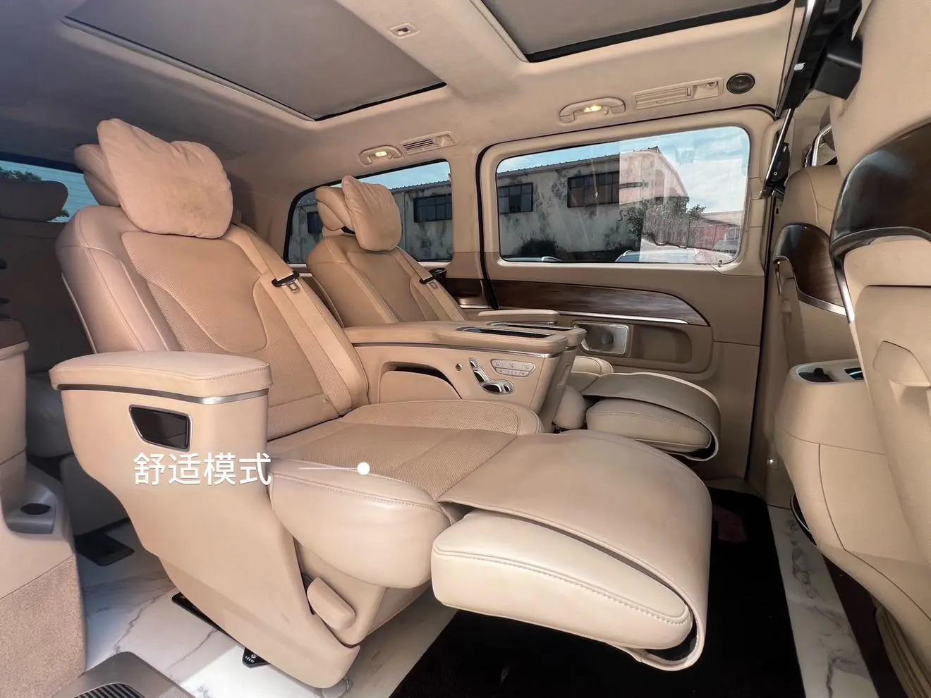 Mercedes-Benz Mercedes-Benz V-class V 260 L Long wheelbase Deluxe Edition