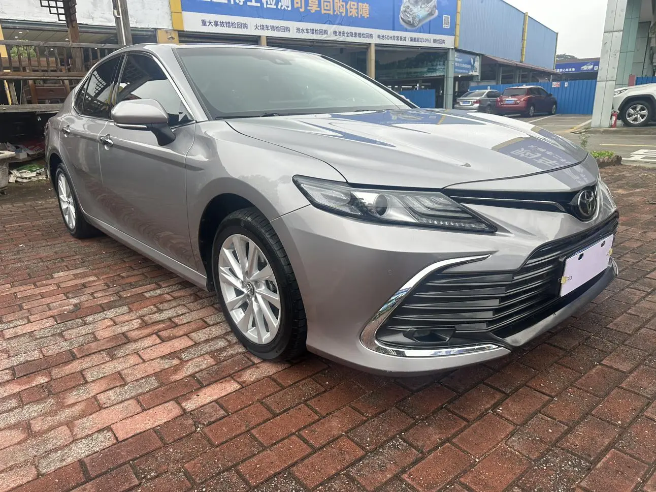TOYOTA Camry 2.0G Deluxe Edition