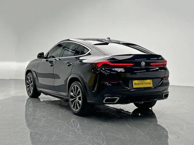 BMW BMW X6 Facelift xDrive30i M sports suit