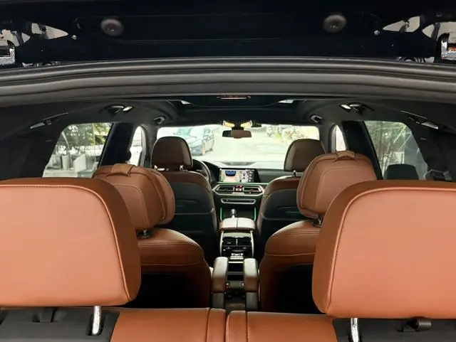 BMW BMW X7 xDrive40i Exclusive M Sports Suit
