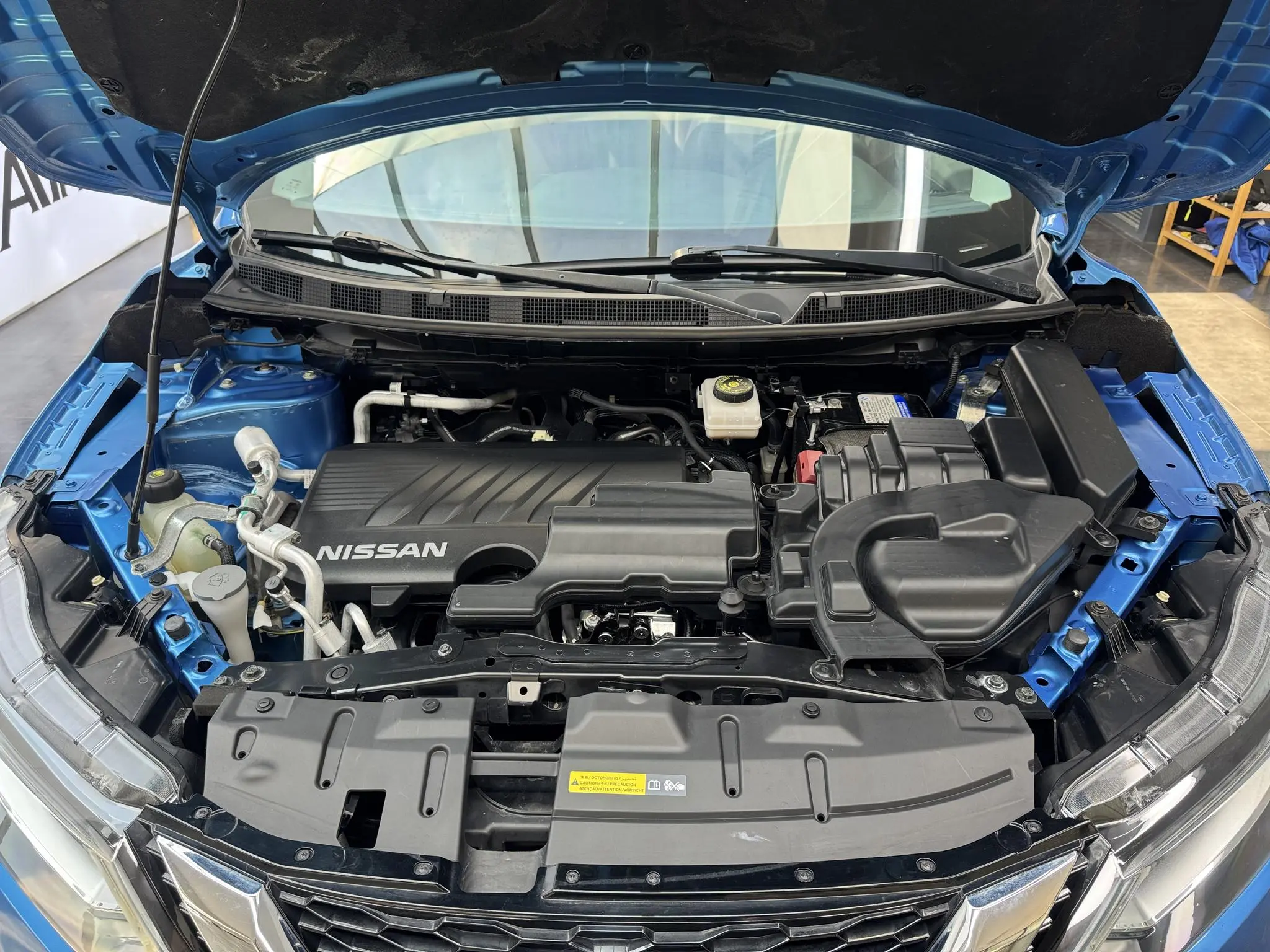 Nissan Qashqai 2.0L CVT Deluxe Edition