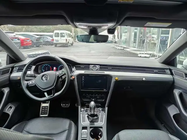 Volkswagen Volkswagen CC 330TSI Charm Edition Country VI