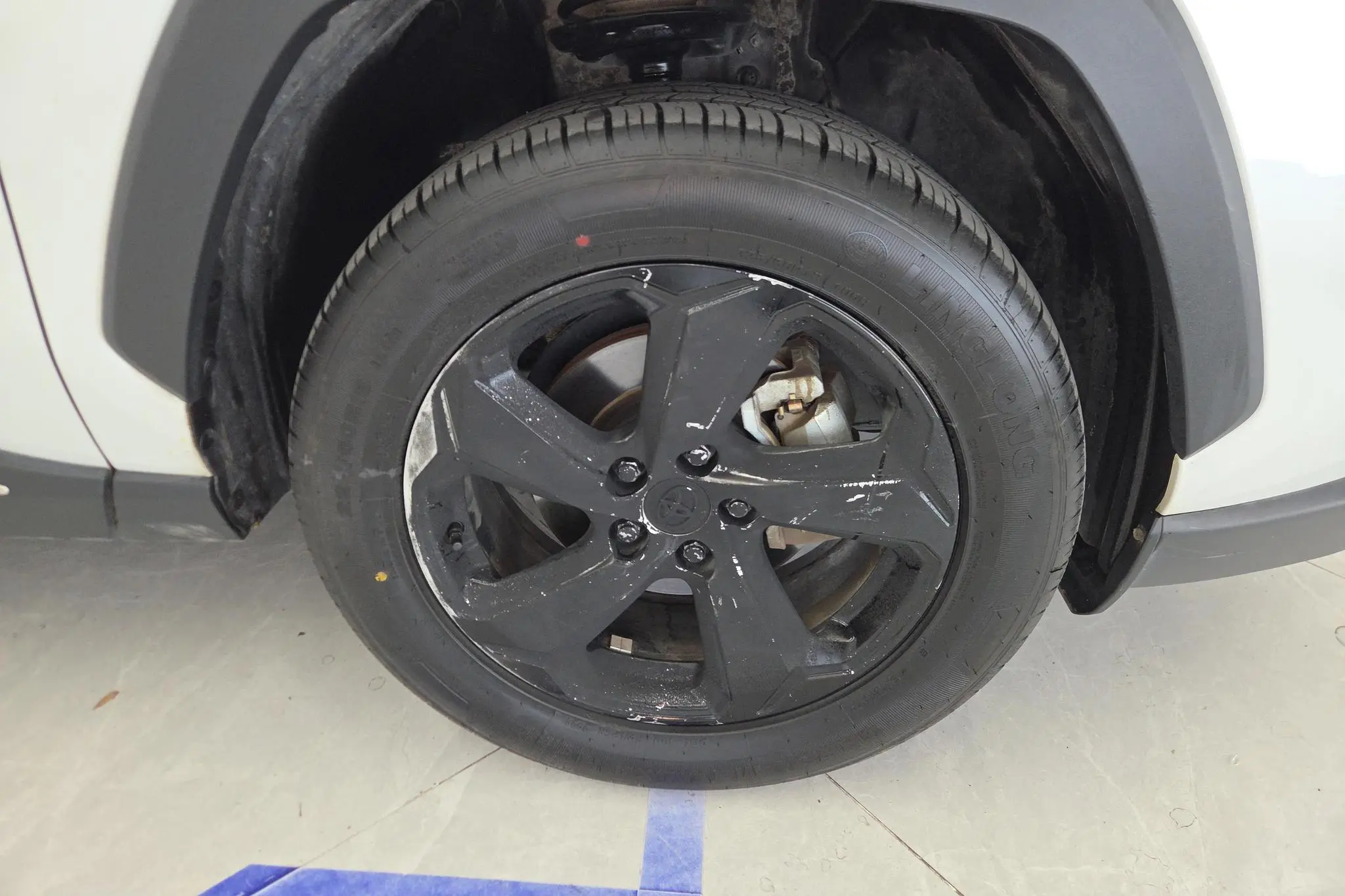 TOYOTA RAV4 Rongfang 2.0L CVT two-wheel drive fashion Plus version