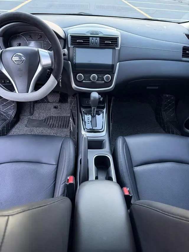 Nissan TIIDA 1.6L CVT Zhizun Edition