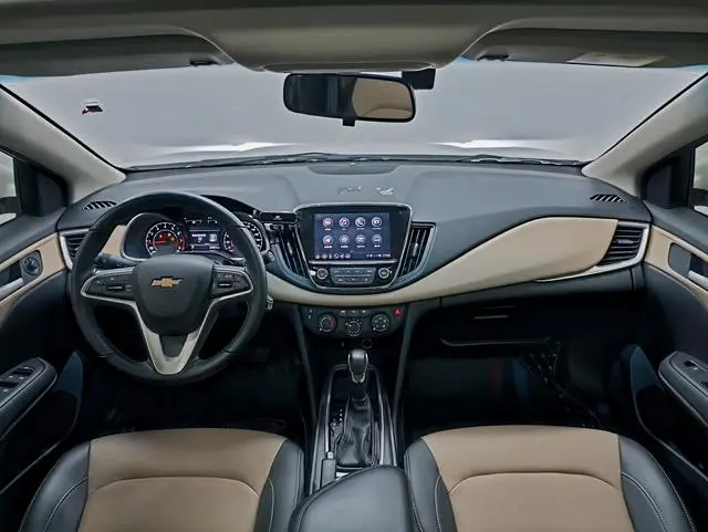 Chevrolet Cruze 320 automatic Enjoy Skylight version