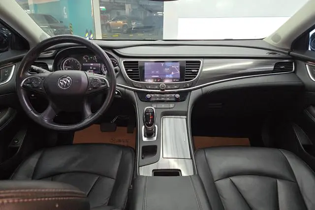 Buick Lacrosse 652T luxury