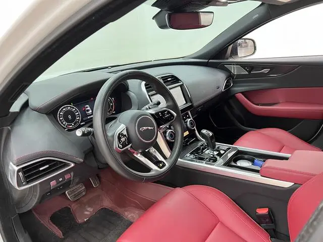 Jaguar Jaguar XEL 2.0T 250PS R-DYNAMIC S Yaohei Sports Edition