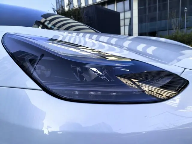 Tesla Model 3 Upgraded version of standard battery life rear drive