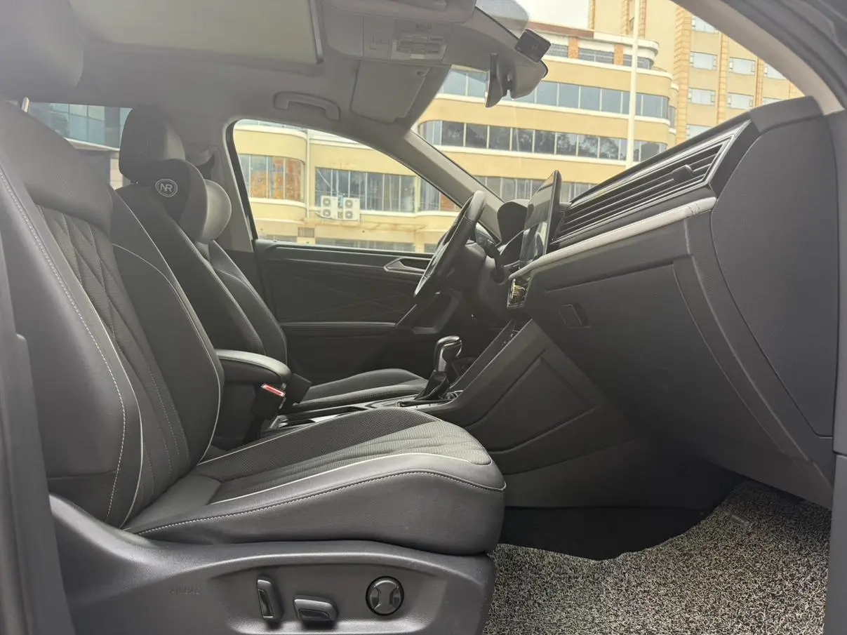 Volkswagen Tiguan L 330TSI two-wheel drive R-Line Premium edition