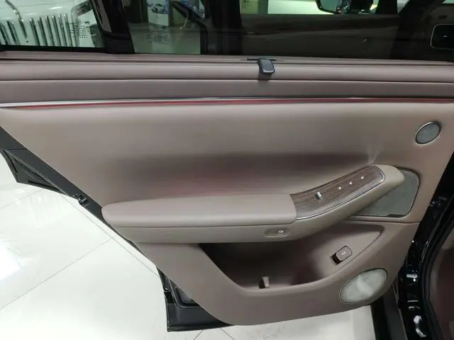 AITO Ask the world M7 Extended range Ultra five-seater four-wheel drive version