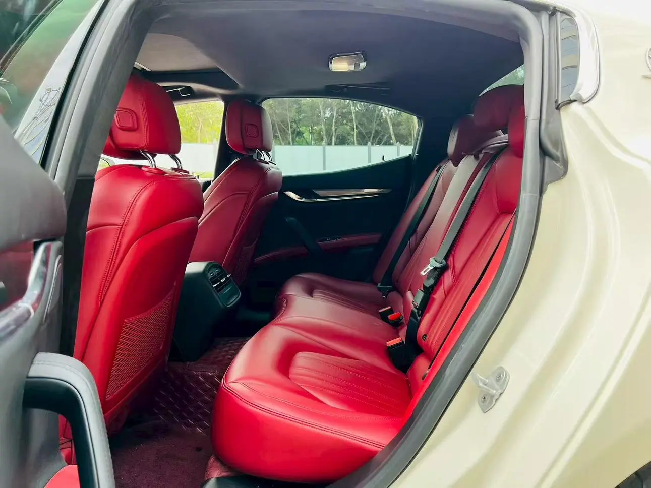 Maserati Ghibli 3.0T 350Hp Standard Edition