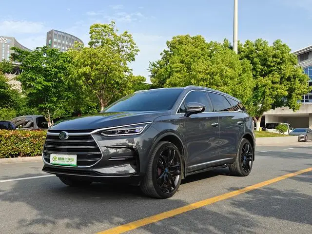 BYD Tang DM DM 2.0T four-wheel drive high-performance version of the Genesis flagship