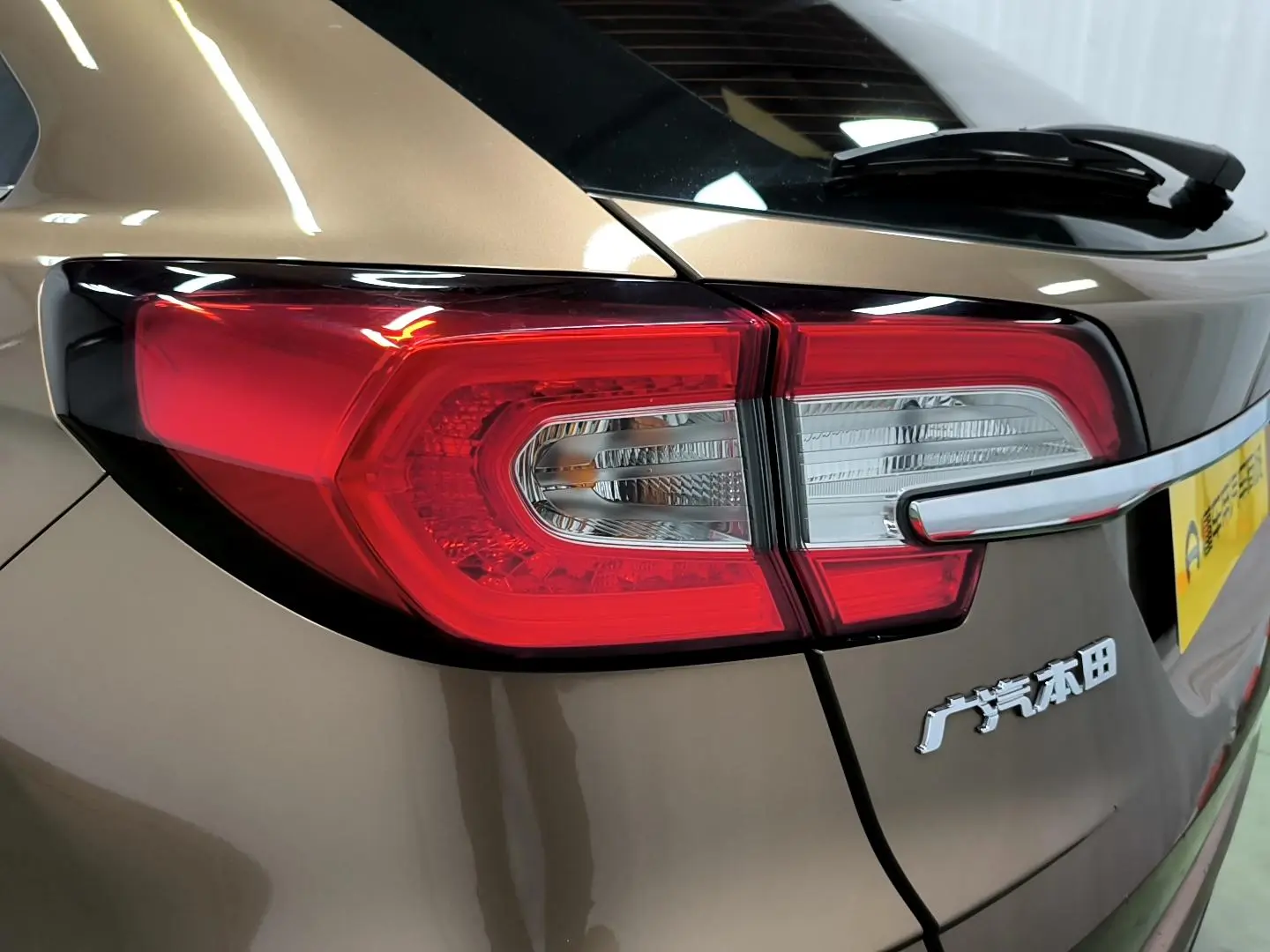 Honda Crown Road 240TURBO two-wheel drive Comfort edition