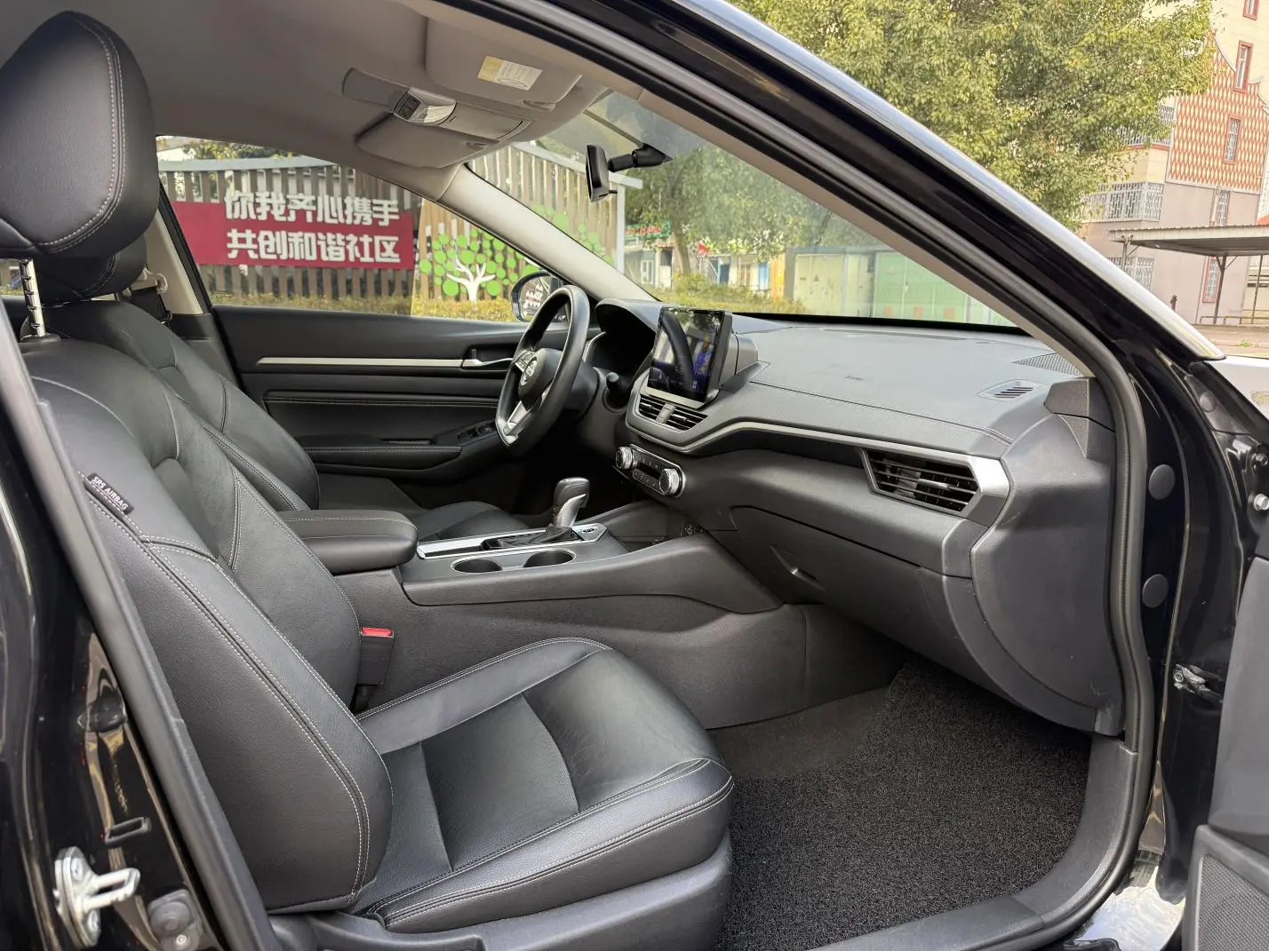 Nissan Teana 2.0L XE Fashion Edition