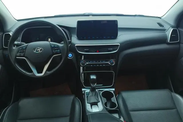 Hyundai Tucson 280TGDi dual-clutch two-wheel drive fashion version of the country VI