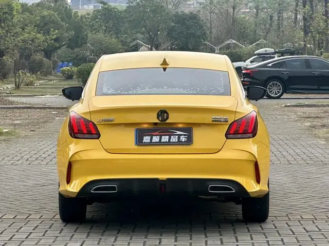 MG MG5 180DVVT Manual Youth Deluxe Edition