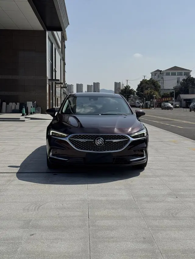 Buick Lacrosse Avenir first-come-first-served