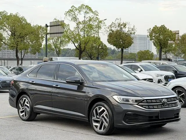 Volkswagen Sagitar 200TSI DSG Beyond Edition