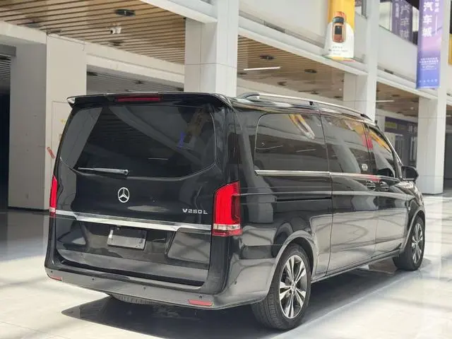 Mercedes-Benz Vito 2.0T Elite Edition 7 Seats