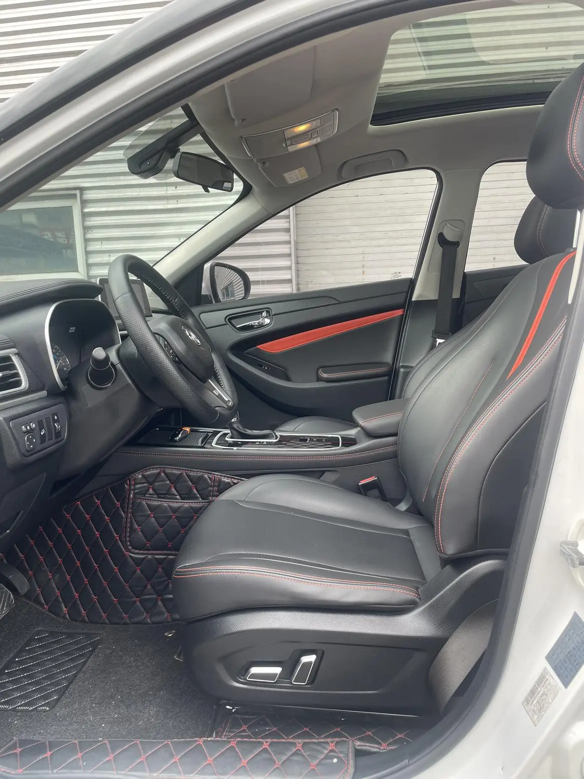 Dongfeng Fengguang Scenery 580 Facelift ★ Star version 1.5 TGDI automatic premium type