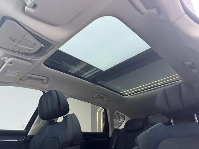 VOYAH Lan Tu FREE Ultra-long battery life smart driving version