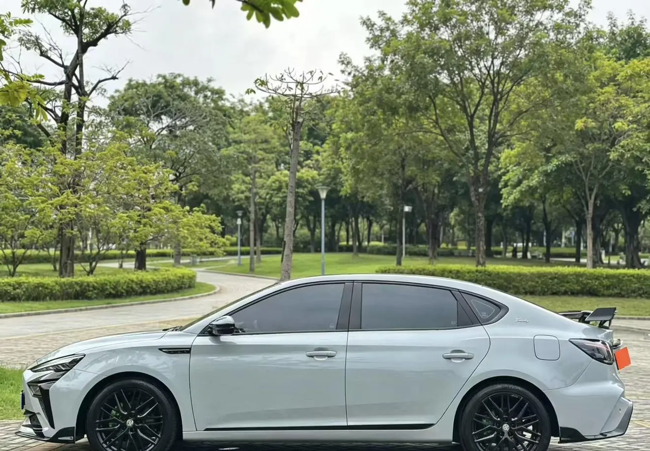 MG MG6 1.5T XLINE Shark Hunting Edition