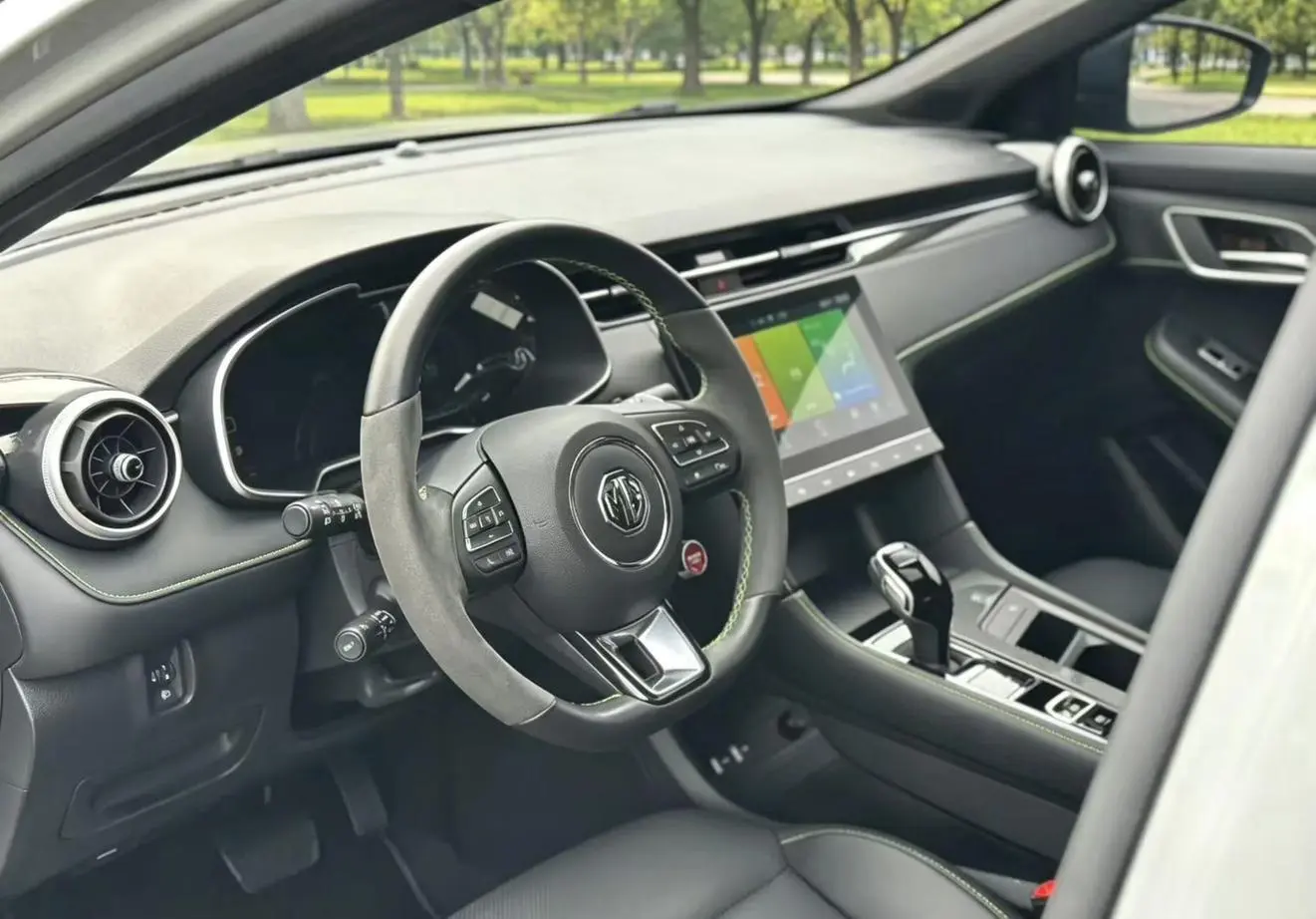 MG MG6 1.5T XLINE Shark Hunting Edition