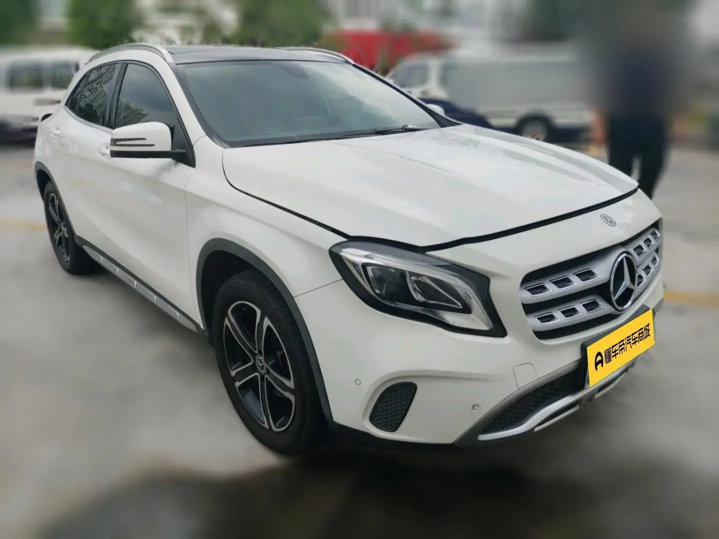 Mercedes-Benz Mercedes-Benz GLA GLA 200 fashion type