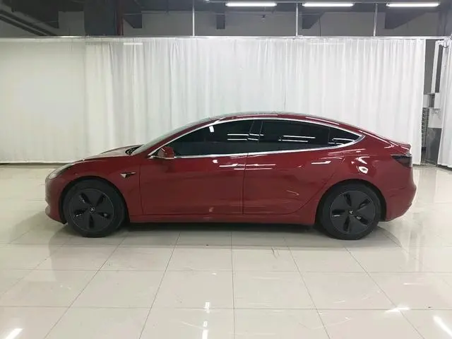 Tesla Model 3 Upgraded version of standard battery life rear drive