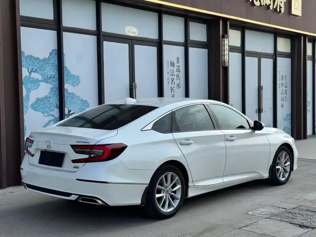 Honda Accord 260TURBO Deluxe Edition
