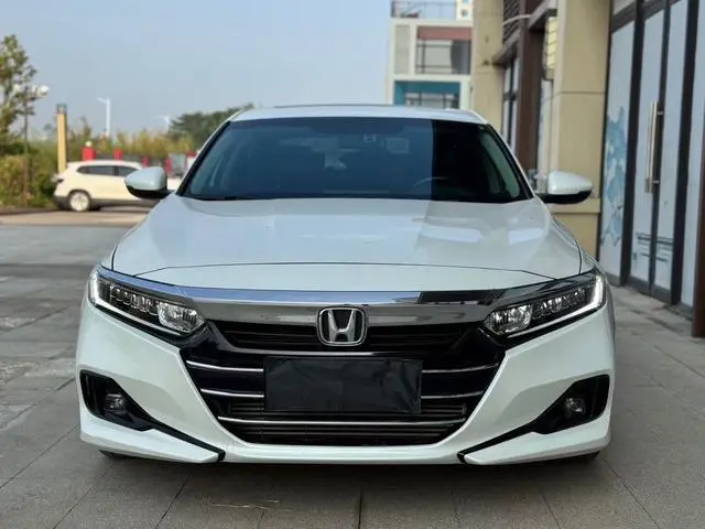 Honda Accord 260TURBO Deluxe Edition